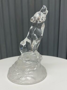 Vintage Frosted Glass Wolf Howling Figurine 7” Animal Sculpture